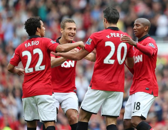 伴他左右 伴他左右