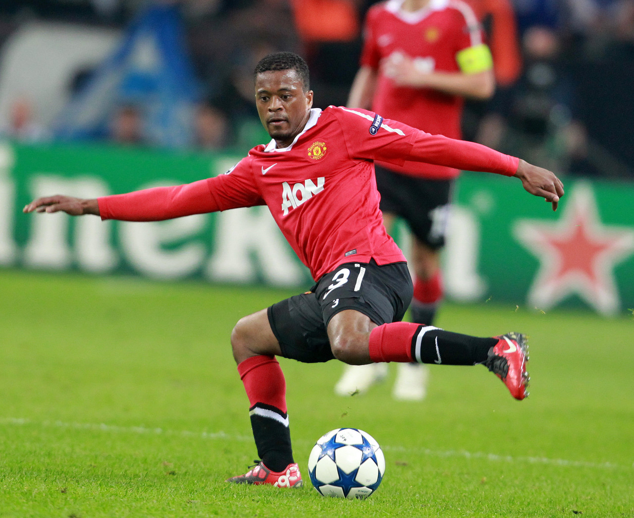 西亚金元足 西亚金元足